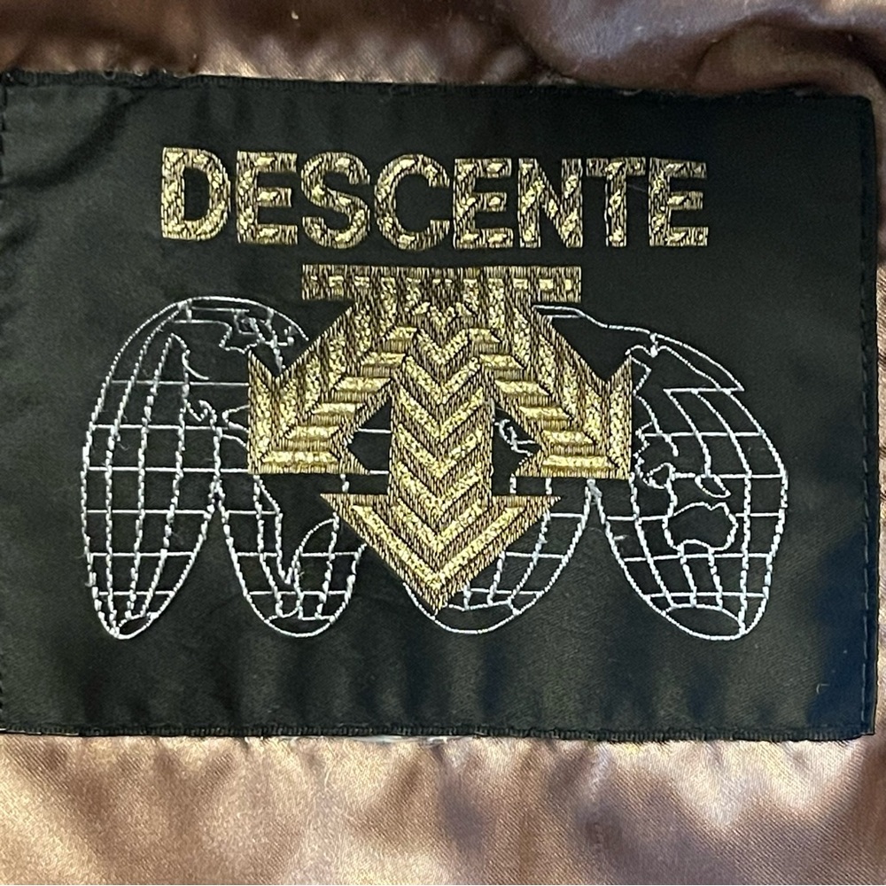 Vintage Descente Black Gold Accents Ski Jacket (S) - Picture 14 of 16
